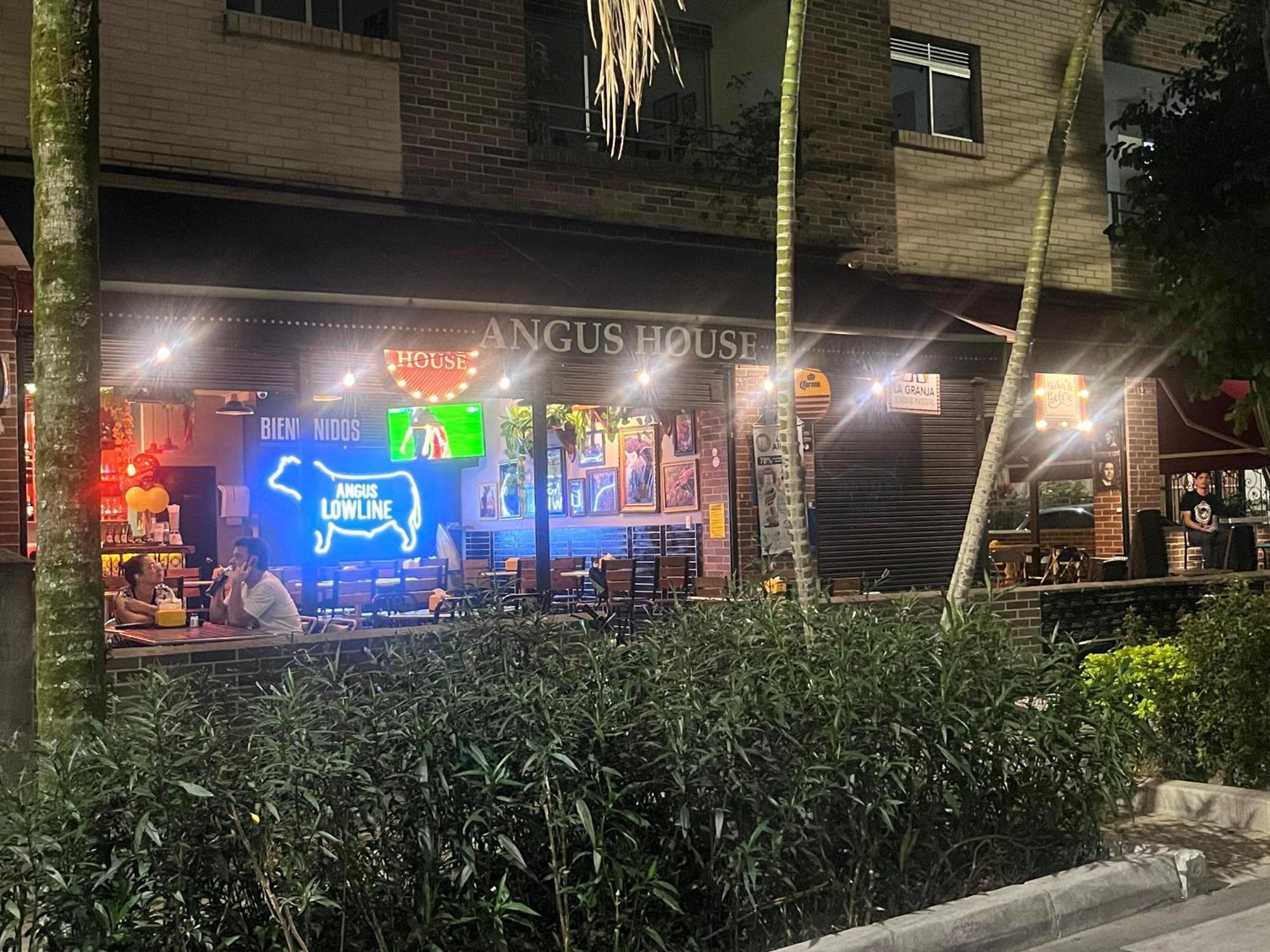 Hermoso Y Confort Apto En Cerca Al Metro Apartment Medellin